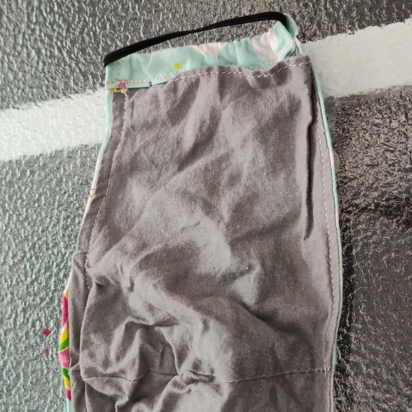 Unicorn Face Mask 🦄 - Handcrafted - EUC - Picture 5 of 8